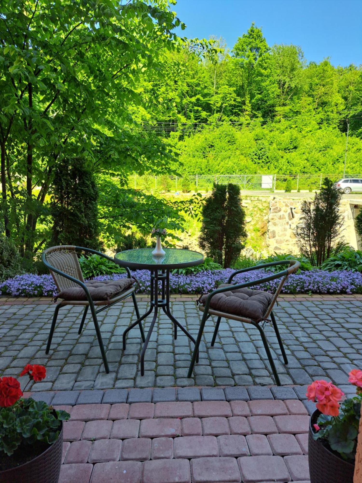Hotel Сонячна Соната à Polyana  Extérieur photo